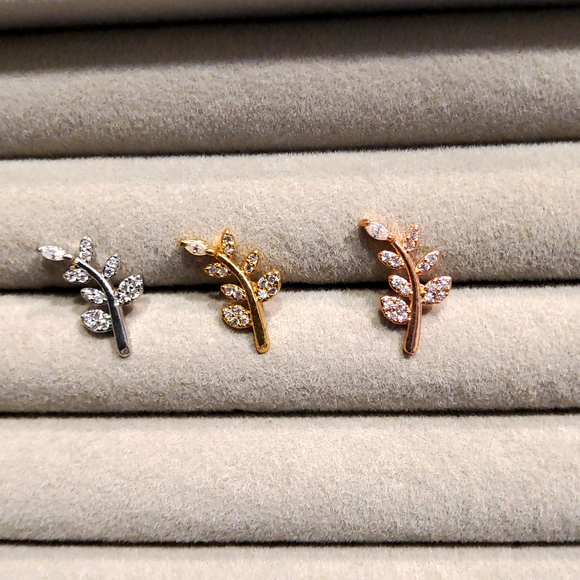 Leaf Body Jewelry - Picture 1 of 2